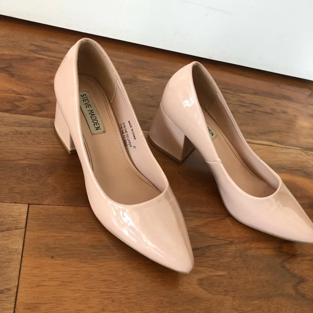 Heels🩰 - Picture 3 of 5